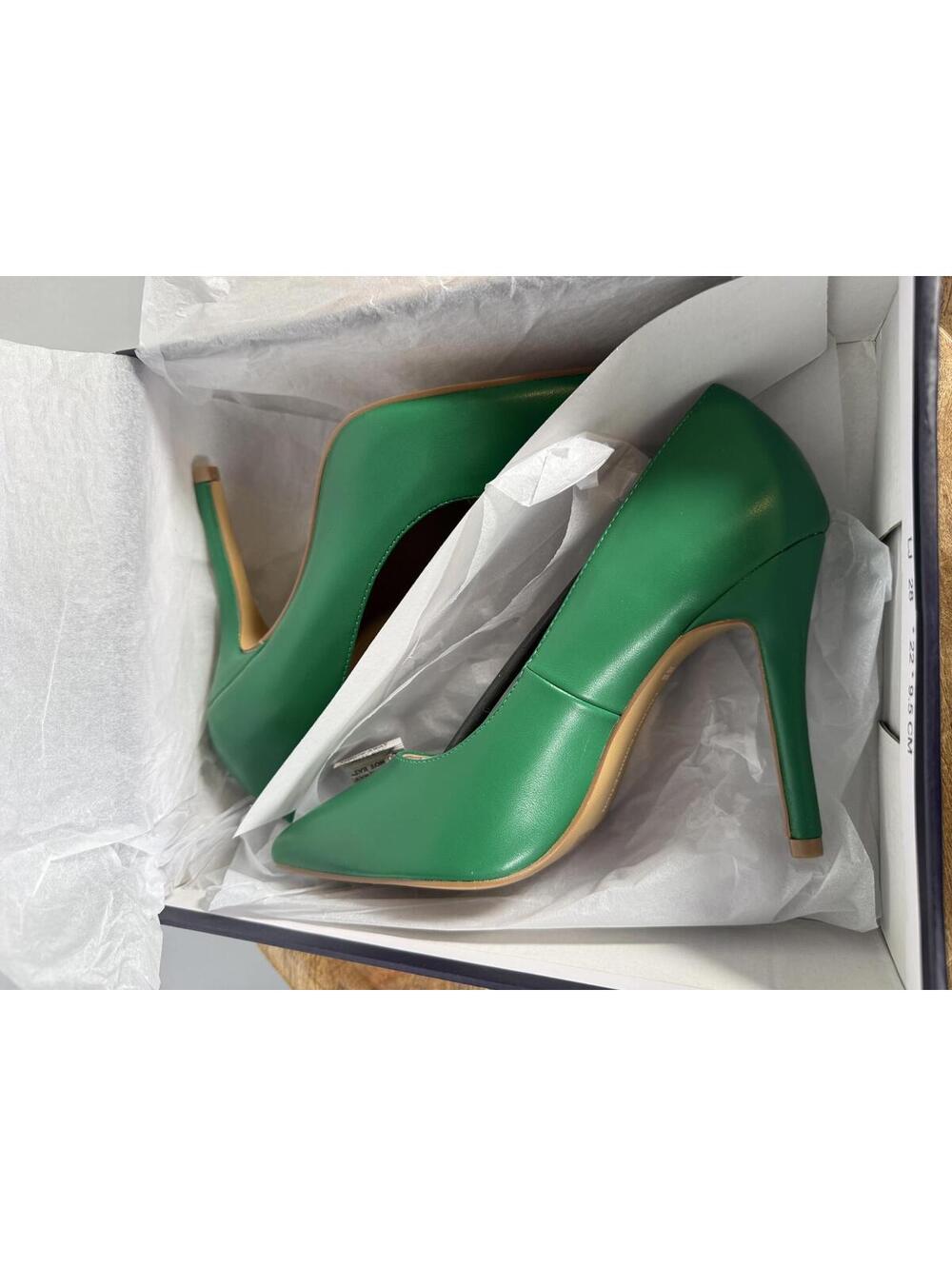 French Connection Womens Sierra Pointed Toe Pumps Green Size 7 NWB - Picture 2 of 13